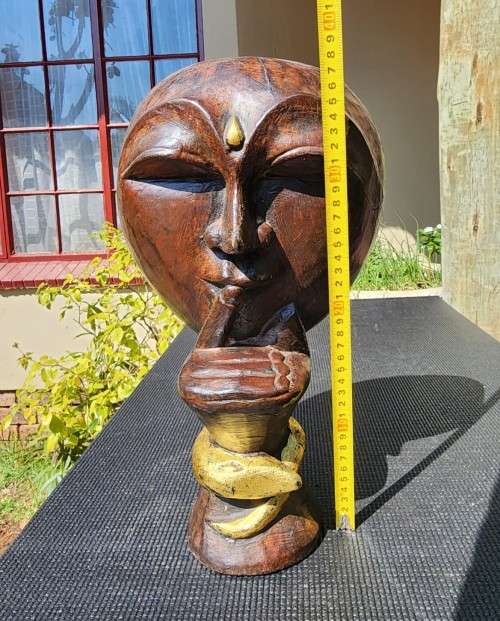 BALINESE FEMALE SHUSH WOODEN MASK FOR A WELCOME DAY OF SILENCE LARGE 40CM HIGH