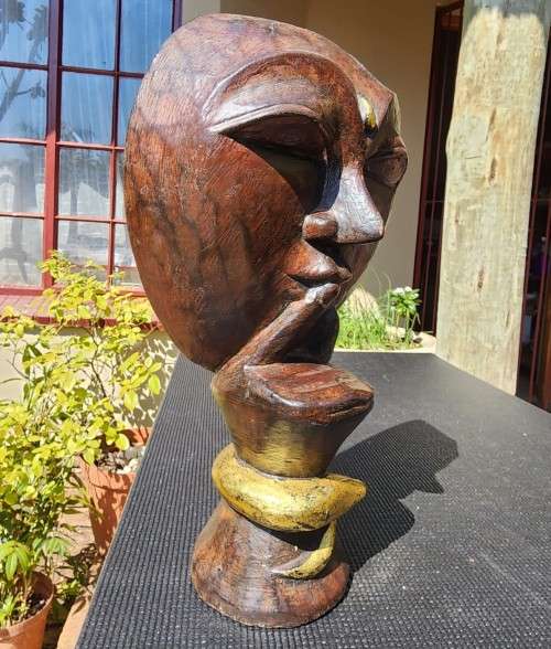 BALINESE FEMALE SHUSH WOODEN MASK FOR A WELCOME DAY OF SILENCE LARGE 40CM HIGH