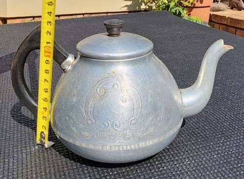 VINTAGE 1950S SWAN BRAND ENGLAND THE CARLTON (CHROME PLATED ALUMINIUM) 6 CUPS TEAPOT