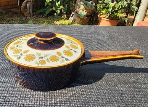 VINTAGE 1980S OVEN KING ITALY STONEWARE SAUCEPAN  HAND PAINTED LID GLAZED