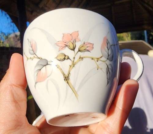 ALFRED MEAKIN ENGLAND VINTAGE 1940-1960 GLO-WHITE SERIES SONATA PATTERN 19 PIECE IRONWARE TEASET