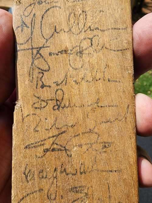 1994/1995 SA CRICKET TEAM SIGNED MINI BATS HANSIE, ANDREW, GARY, DARRYLL, FANIE ETC