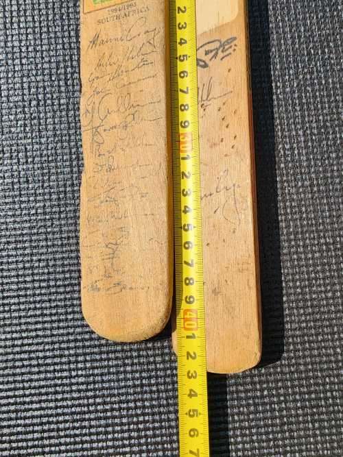 1994/1995 SA CRICKET TEAM SIGNED MINI BATS HANSIE, ANDREW, GARY, DARRYLL, FANIE ETC