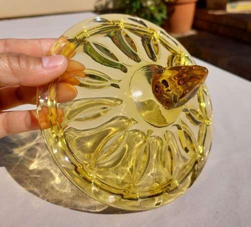 VINTAGE 1970S ANCHOR HOCKING USA AMBER GLASS LIDDED CANDY BOWL