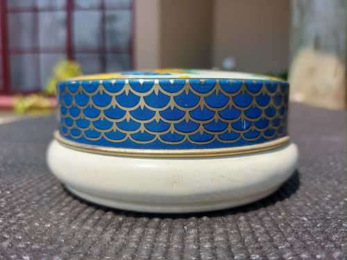 MADE IN GREAT BRITAIN VINTAGE TIN CONTAINER