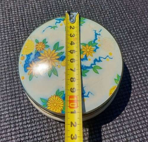 MADE IN GREAT BRITAIN VINTAGE TIN CONTAINER