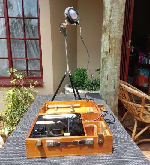 MEGATRON ENGLAND 1960S ARCHITECTURAL LIGHTMETER IN OLD DOVETAILED WOODEN CASE COMPLETE! RARE FIND!