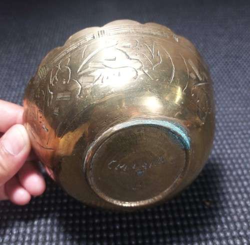 WONDERFUL BATCH OF 7 BRASS ITEMS 3 VASES PITCHER MINIATURE KETTLE AND BUCKET BOWL