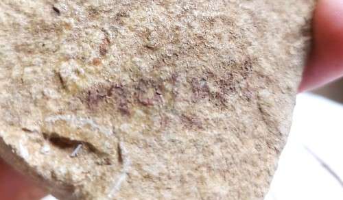 BUSHMAN WALKING MODERN IMITATION SAN BUSHMEN ROCK ART ON SLATE SIGNED BY ARTIST