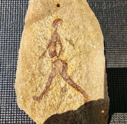 BUSHMAN WALKING MODERN IMITATION SAN BUSHMEN ROCK ART ON SLATE SIGNED BY ARTIST