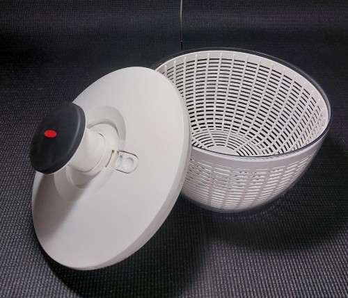 OXO GOOD GRIPS SALAD SPINNER LARGE AS NEW IN BOX