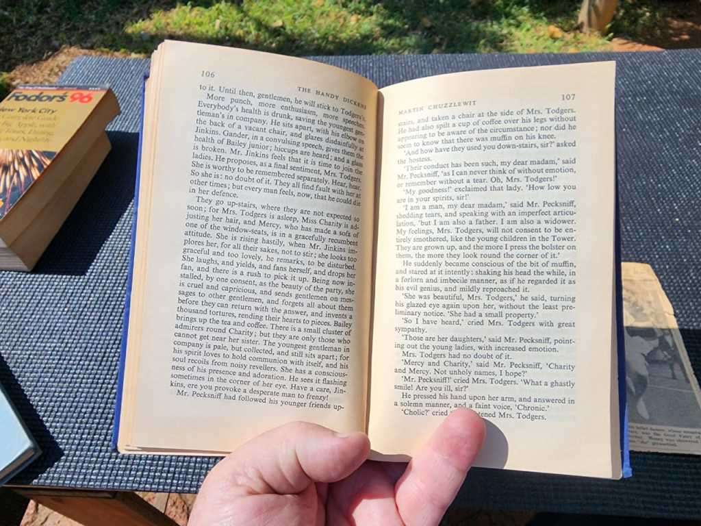 A HANDY DICKENS 1941 FIRST EDITION: SELECTIONS FROM THE WORKS OF CHARLES DICKENS BY ARTHUR MACHEN