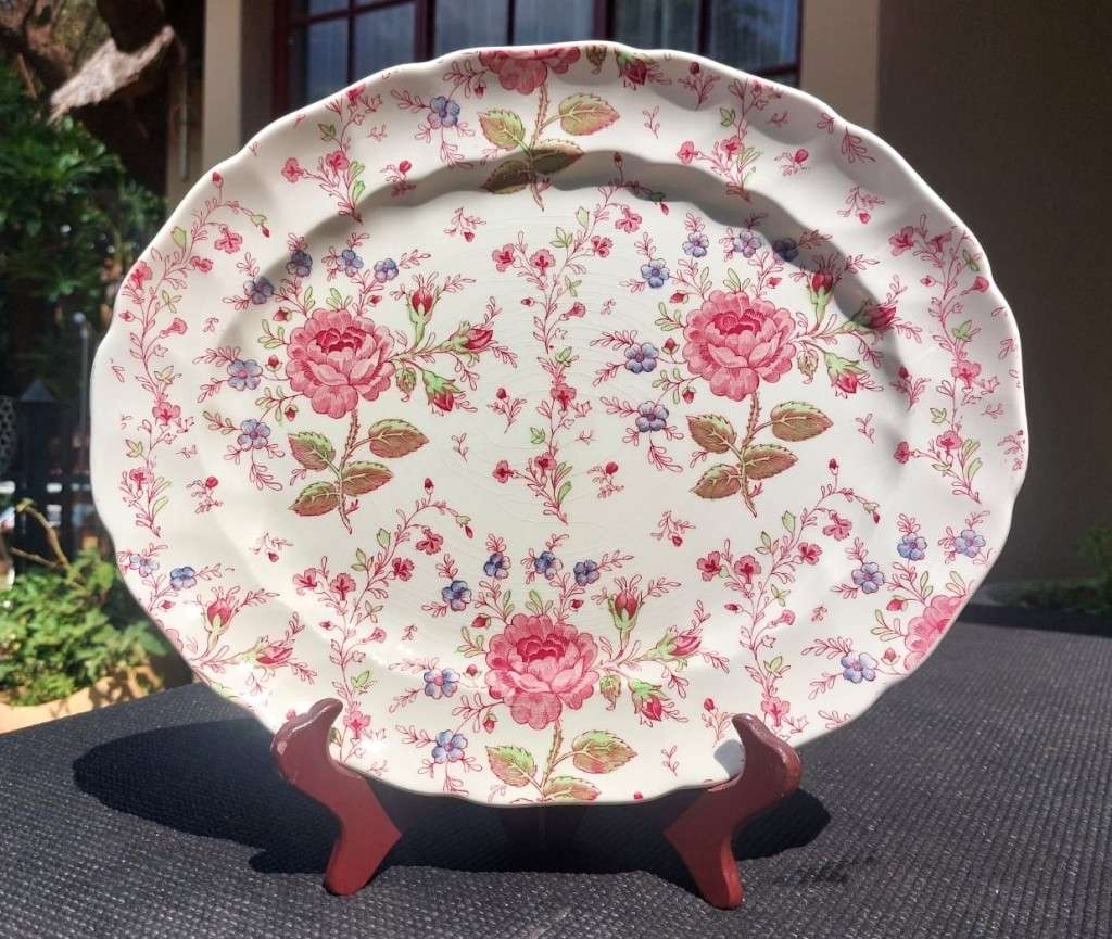 LARGE ROSE CHINTZ HAND PAINTED 1950S JOHNSON BROTHERS ENGLAND 29x35CM OVAL SERVING PLATTER