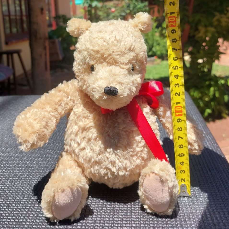 A COLLECTABLE GUND USA WINNIE THE POOH DISNEY BEAR VINTAGE 1990S