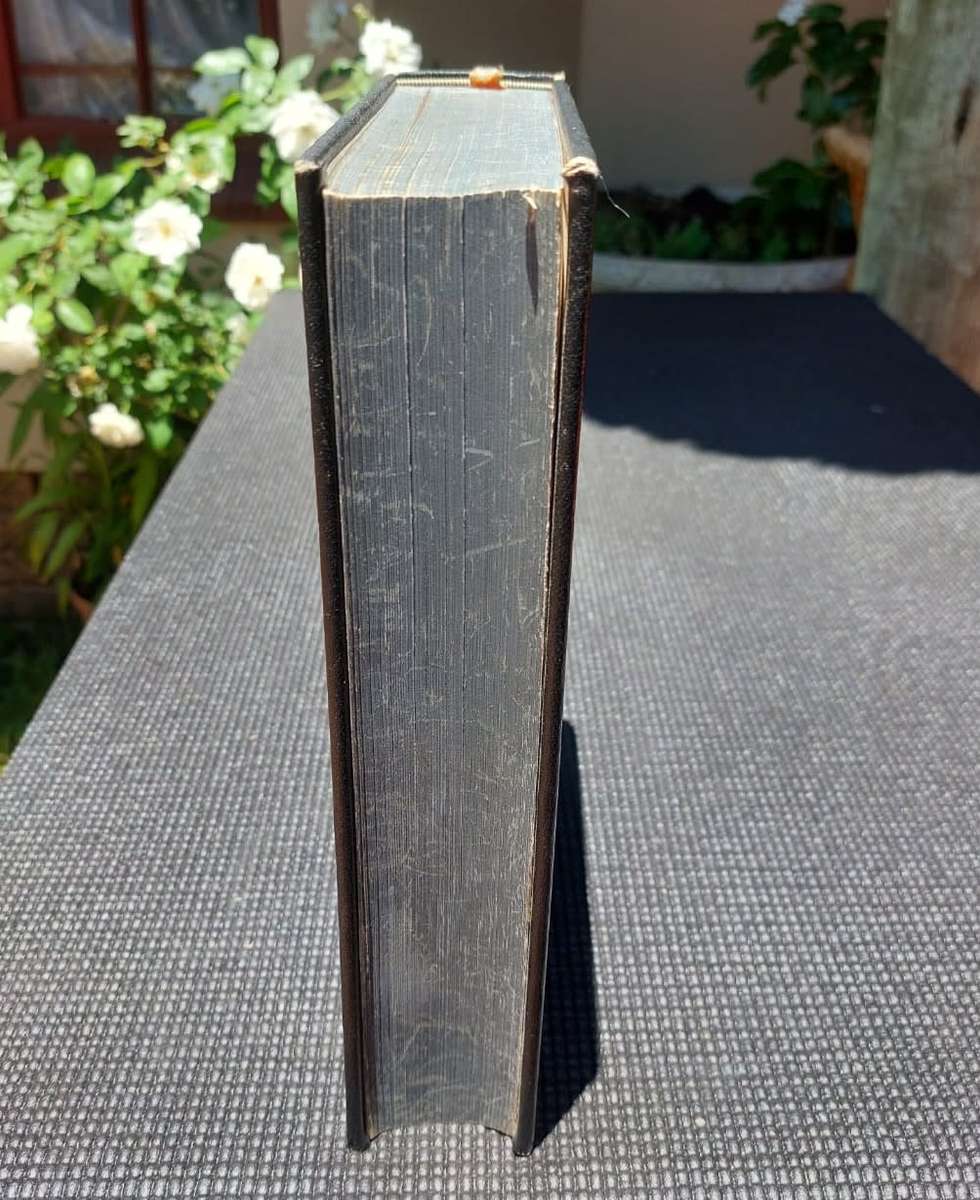 GOOD HARD COVER 1953 AFRIKAANSE FAMILIEBYBEL PRINTED BY JH DE BUSSY HOLLAND