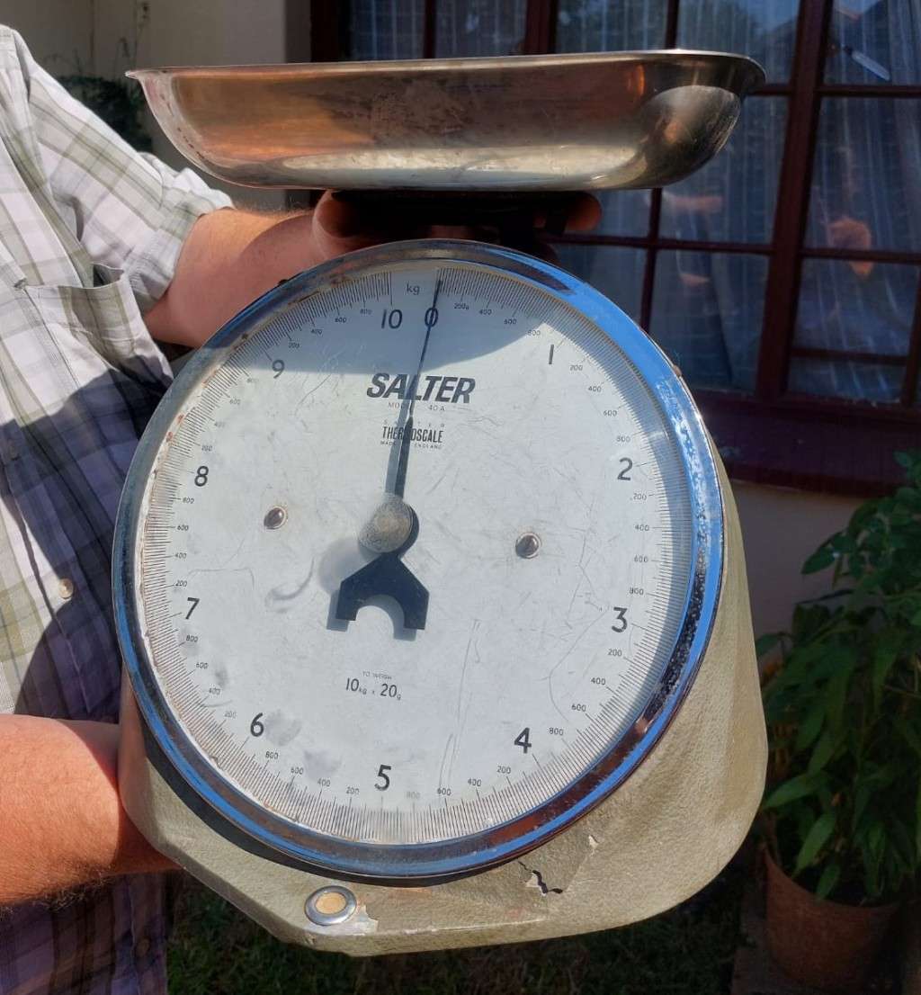 SALTER ENGLAND 10KGx20G MECHANICAL SCALE HUGE 35CM HIGH MODEL 40A VINTAGE 1980S