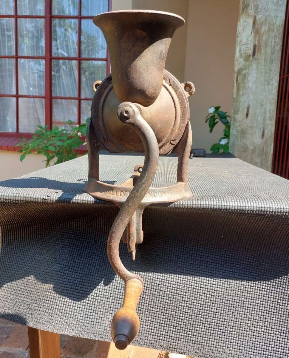 ANTIQUE VICTORIAN 1890S LOVELOCK NO 4 COFFEE GRINDER