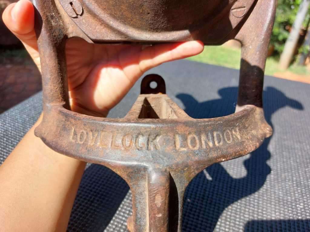 ANTIQUE VICTORIAN 1890S LOVELOCK NO 4 COFFEE GRINDER