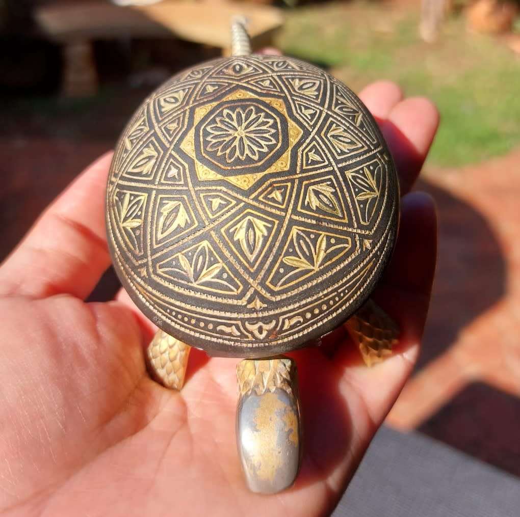 RARE VINTAGE 1920S-1940S BOJ EIBAR SPAIN BRASS DAMASCENE GEOMETRIC ENGRAVED TORTOISE RECEPTION BELL