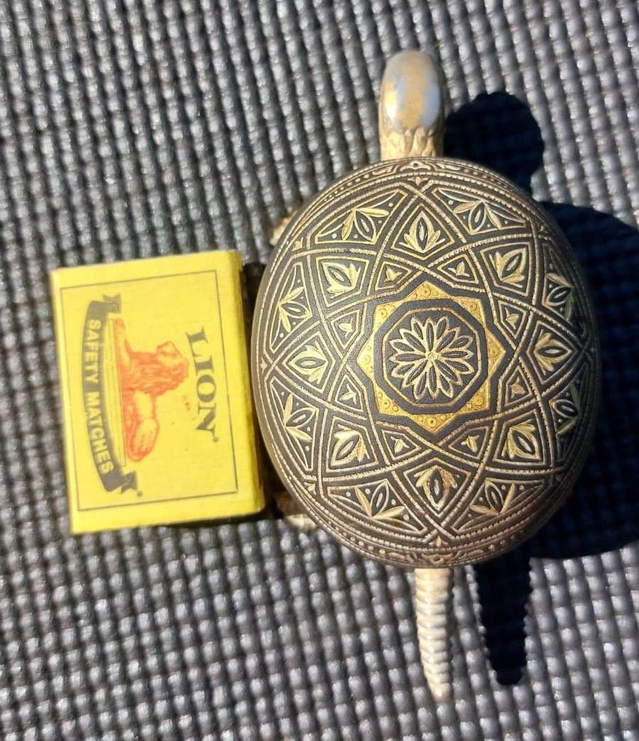 RARE VINTAGE 1920S-1940S BOJ EIBAR SPAIN BRASS DAMASCENE GEOMETRIC ENGRAVED TORTOISE RECEPTION BELL