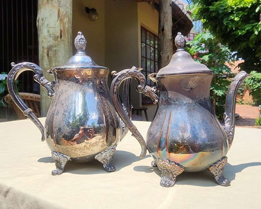 TWO VINTAGE (1970S) EM-ESS SOUTH AFRICAN SILVERPLATED TEAPOTS