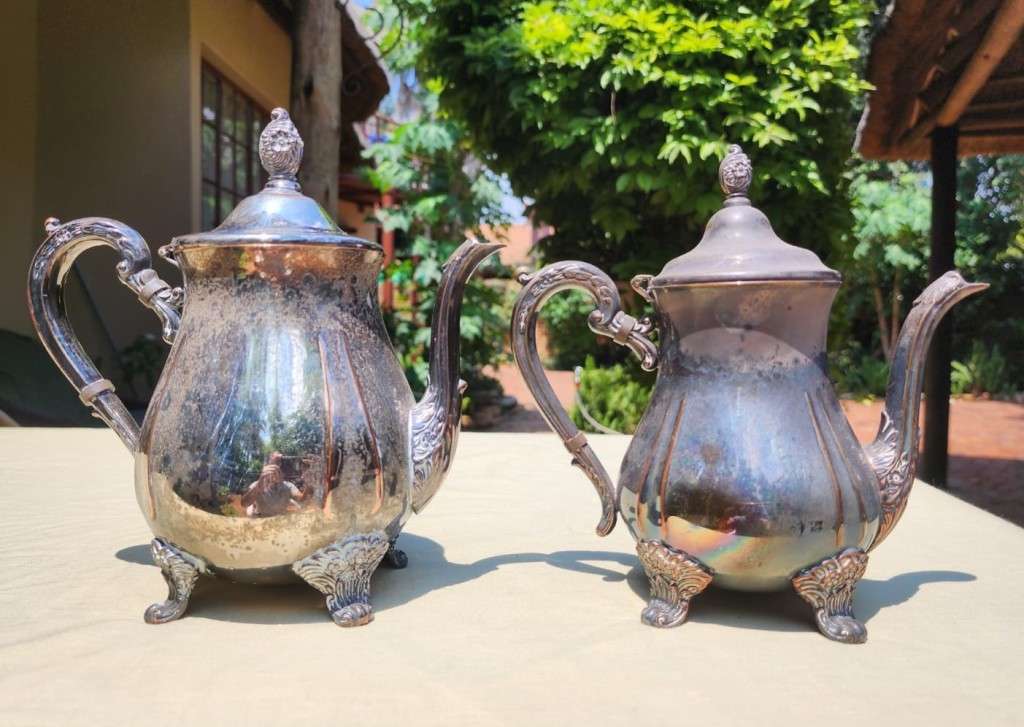 TWO VINTAGE (1970S) EM-ESS SOUTH AFRICAN SILVERPLATED TEAPOTS