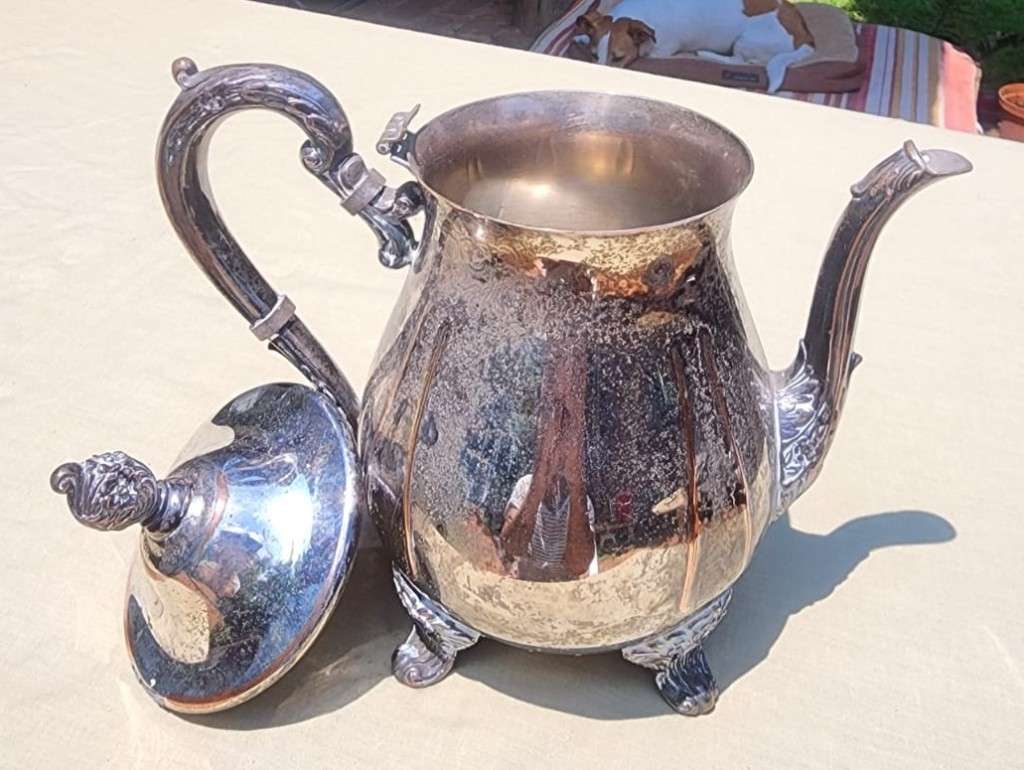 TWO VINTAGE (1970S) EM-ESS SOUTH AFRICAN SILVERPLATED TEAPOTS