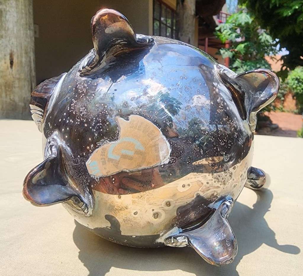 TWO VINTAGE (1970S) EM-ESS SOUTH AFRICAN SILVERPLATED TEAPOTS