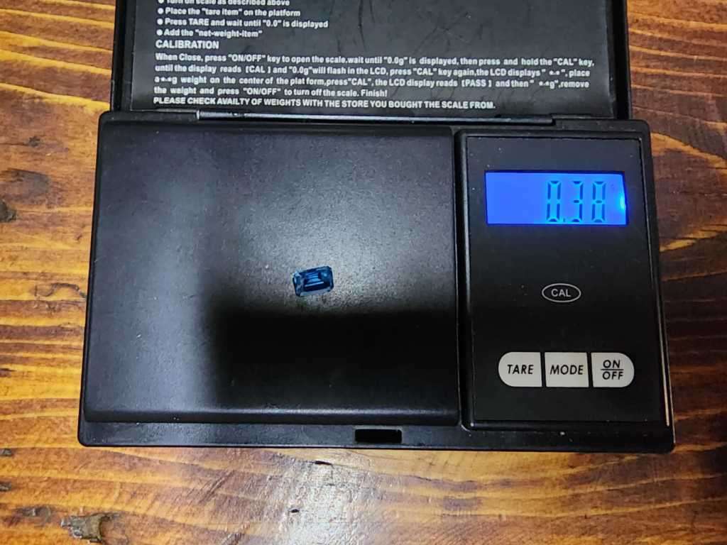 SWISS BLUE TOPAZ 1,90CT GEMSTONE IRRADIATED FOR 2 YEARS! PLEASE READ DESCRIPTION