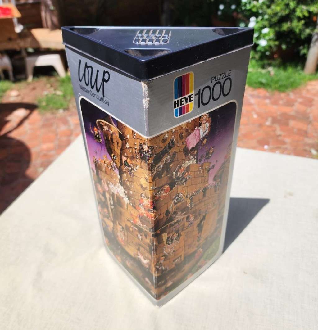 COLLECTABLE 1974 FRIEDRICH HEYE GERMANY 1000 PIECE MATTO CONDOTTIERI (CRAZY LEADERS) PUZZLE