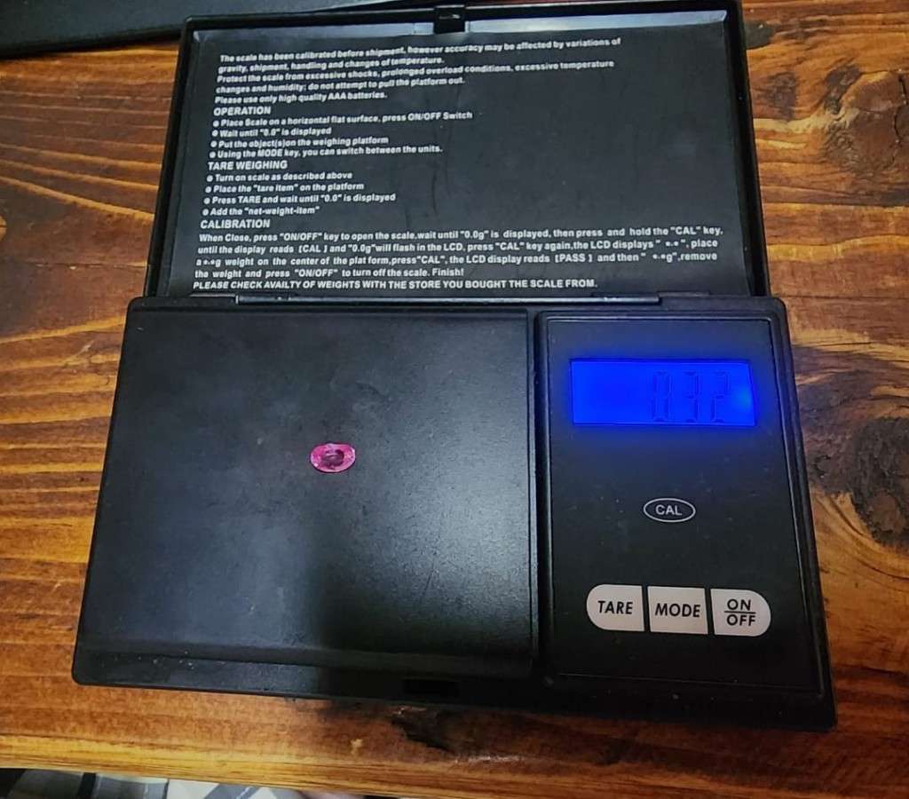 GORGEOUS PINK 1.61CT SAPPHIRE WITH GISA CERTIFICATE AND LOVELY OVAL CUT  UV RED!  THERMAL HIGH