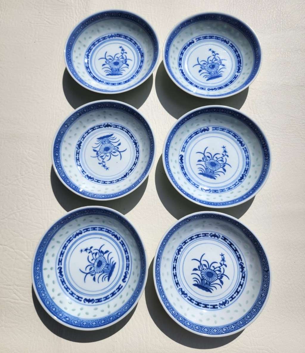 ICONIC VINTAGE 1970S LING LONG (TRANSLUCENT RICE EYES) 37 PIECE CHINESE JINGDEZHEN RICE BOWL SET