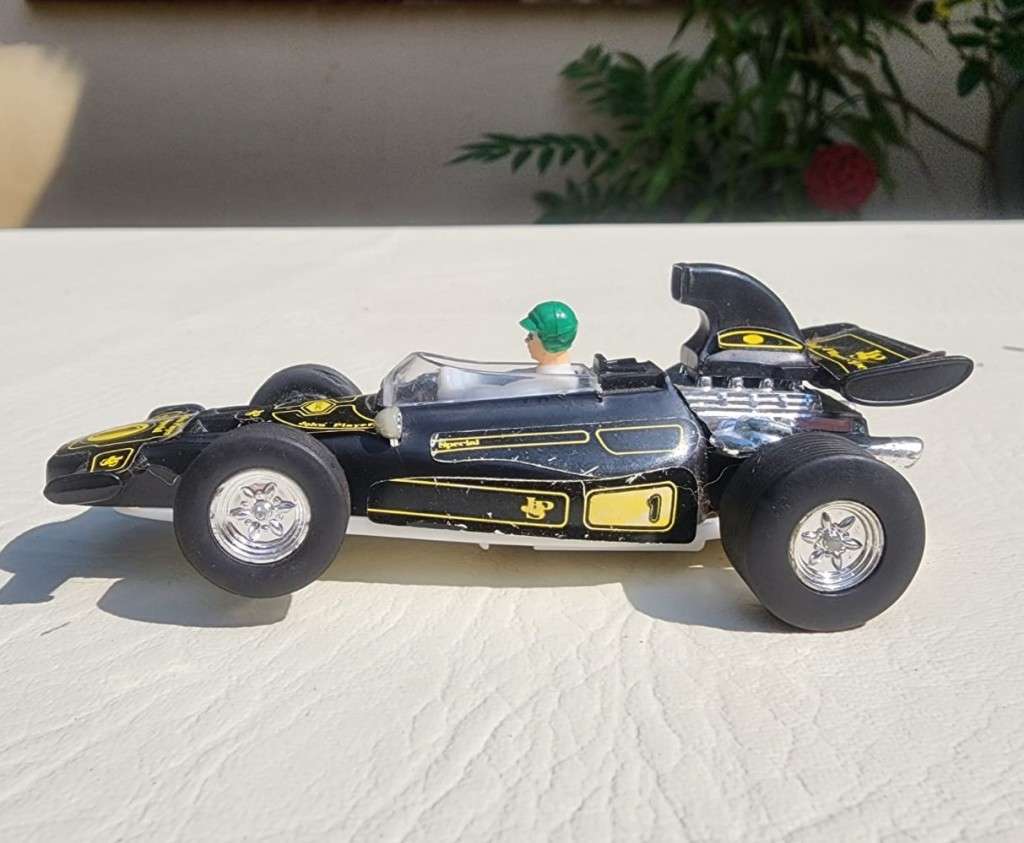 SUPER RARE 1973 JOHN PLAYER SPECIAL LOTUS F1 SLOT CAR  EMERSON FITTIPALDI
