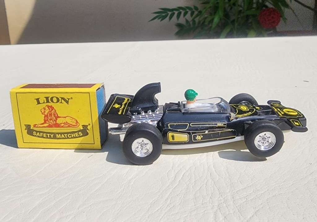 SUPER RARE 1973 JOHN PLAYER SPECIAL LOTUS F1 SLOT CAR  EMERSON FITTIPALDI
