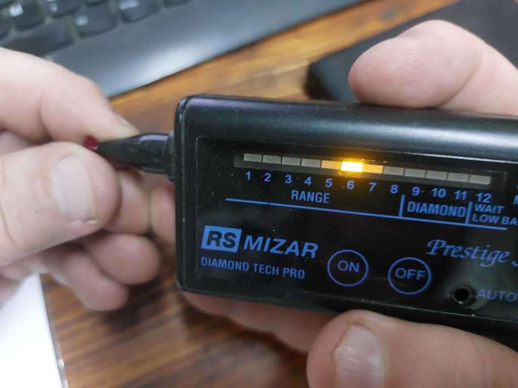 BLOOD RED 1.0CT RUBY GEMSTONE - UV STRONG RED!  HIGH THERMAL CONDUCTIVITY!  HEAT TREATED!