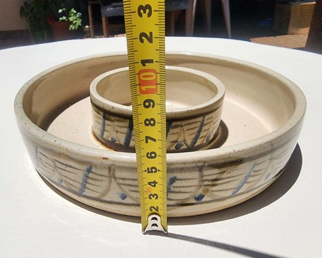 HAND PAINTED EARTHENWARE CHIP AND DIP DISH