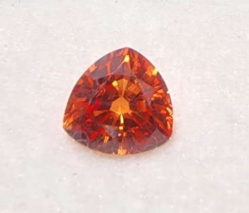 FIERY ORANGE 4.20CT SAPPHIRE GEMSTONE WITH LOVELY TRILLION CUT  UV RED!  THERMAL HIGH