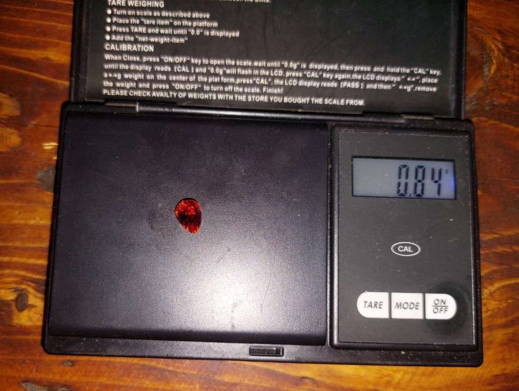 FIERY ORANGE 4.20CT SAPPHIRE GEMSTONE WITH LOVELY TRILLION CUT  UV RED!  THERMAL HIGH