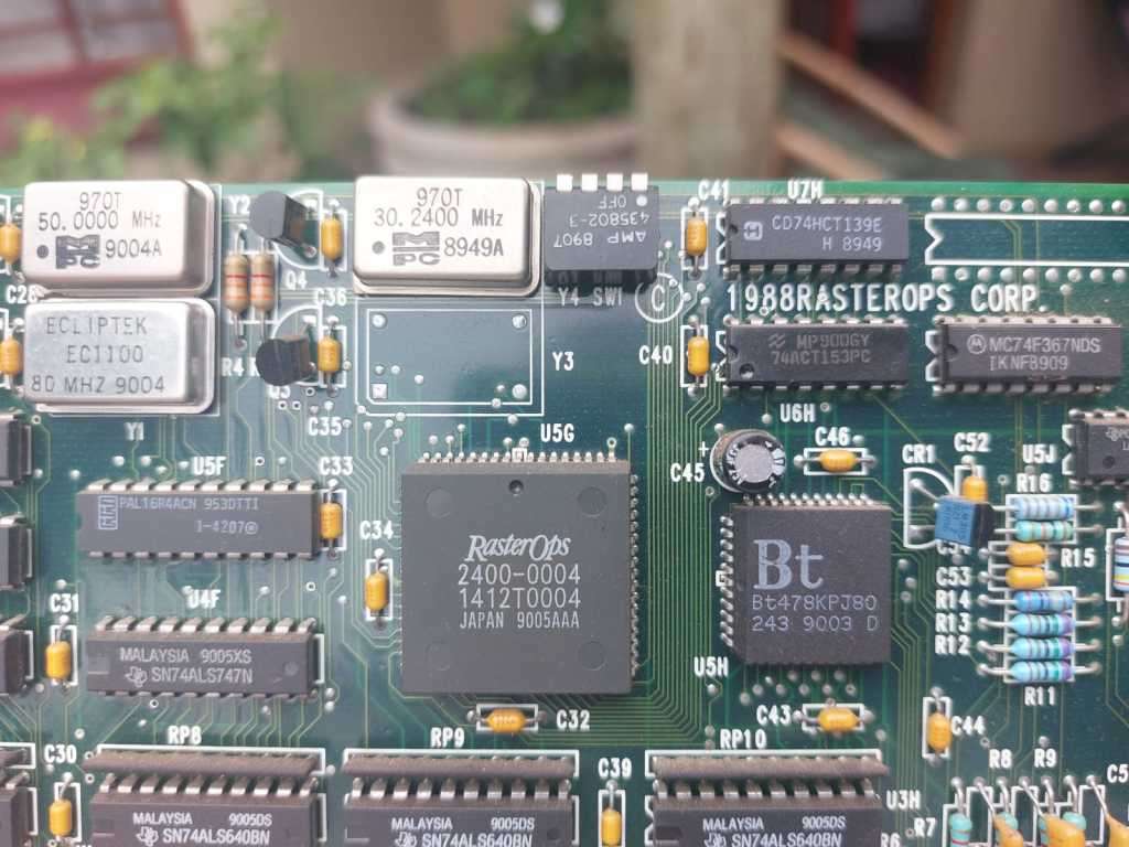 ICONIC WORKHORSE 1990 APPLE MACINTOSH IICI WITH NUBUS RASTEROPS VIDEO CARD