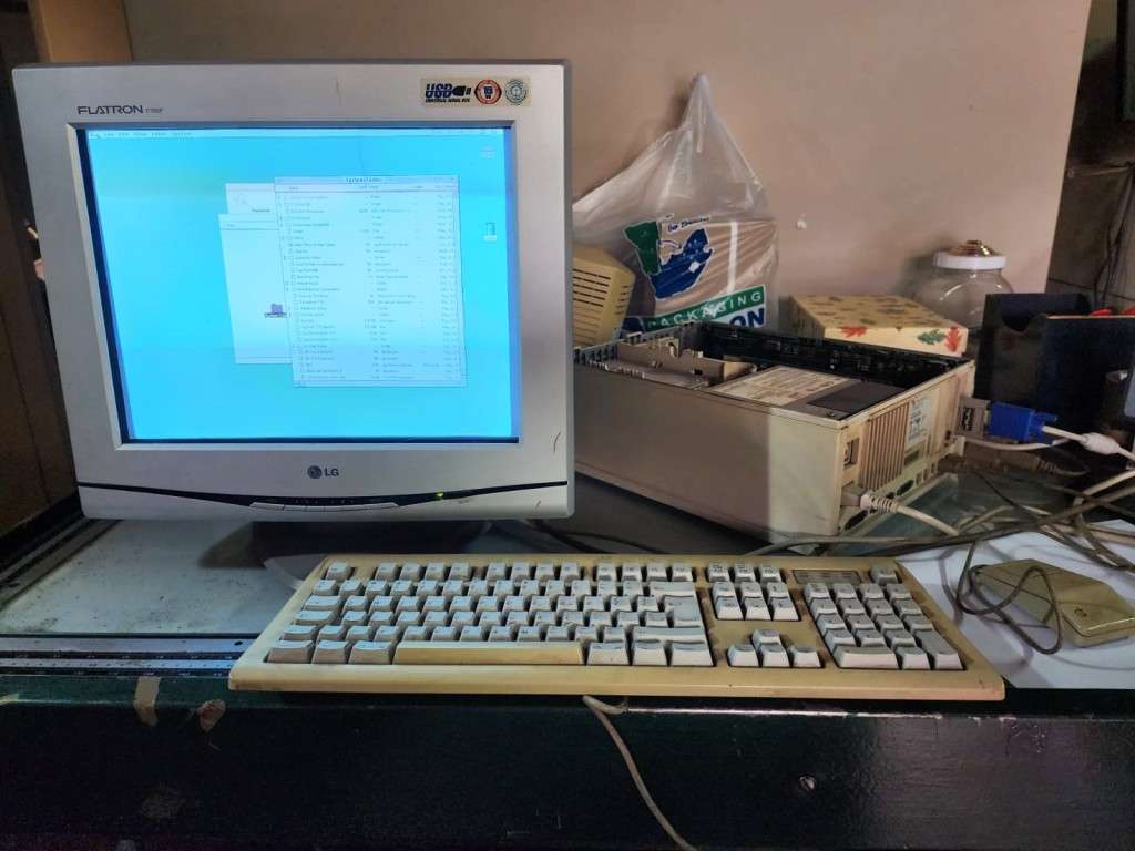 ICONIC WORKHORSE 1990 APPLE MACINTOSH IICI WITH NUBUS RASTEROPS VIDEO CARD