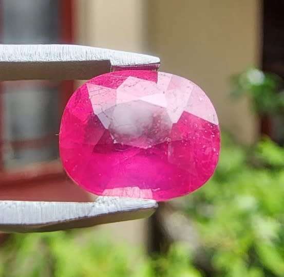 PINKISH RED 3.85CT RUBY GEMSTONE - UV MODERATE RED!  HIGH THERMAL CONDUCTIVITY!