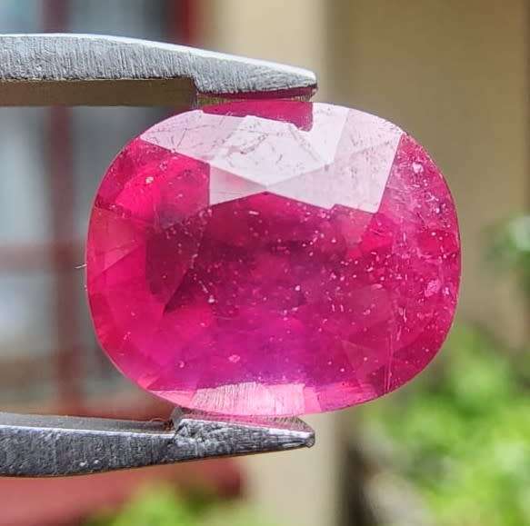 PINKISH RED 3.85CT RUBY GEMSTONE - UV MODERATE RED!  HIGH THERMAL CONDUCTIVITY!
