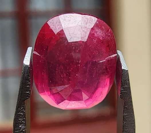 PINKISH RED 3.85CT RUBY GEMSTONE - UV MODERATE RED!  HIGH THERMAL CONDUCTIVITY!