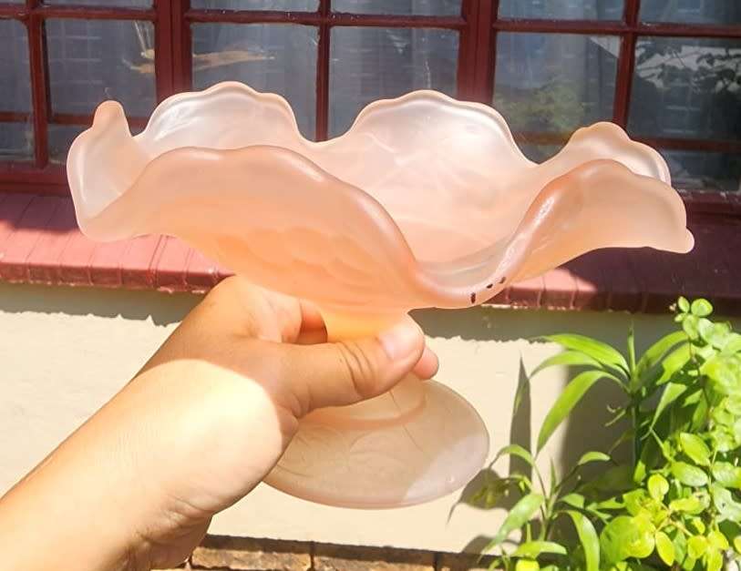 VINTAGE WESTMORELAND USA PINK FROSTED SATIN GLASS FOOTED COMPOTE FLOWER SHAPED