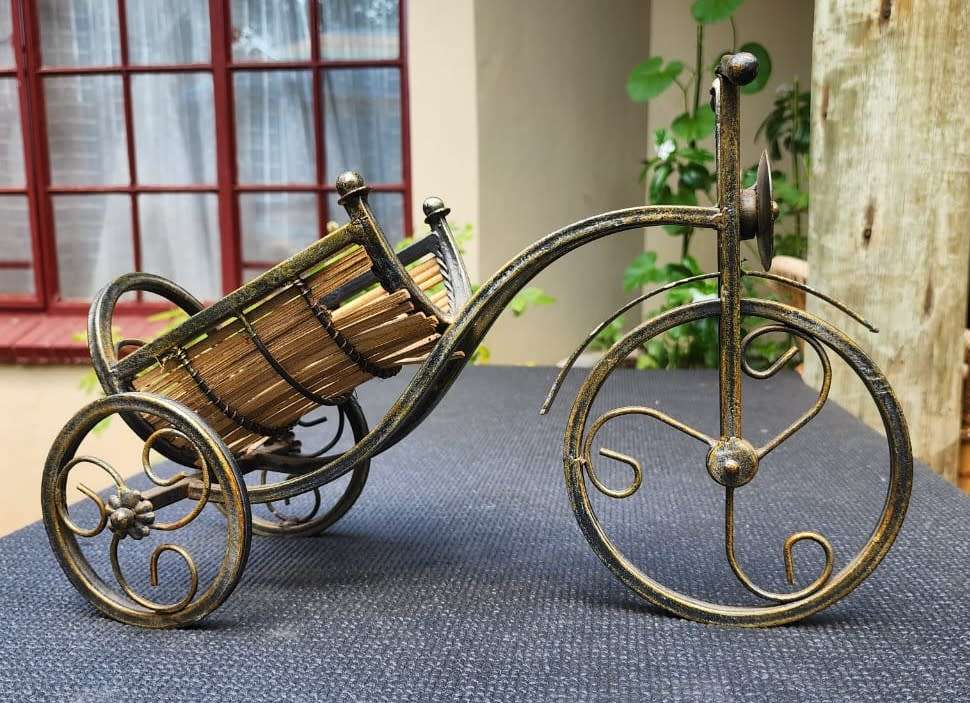 HAND CRAFTED METAL TRICYCLE RICKSHAW CART WINE HOLDER