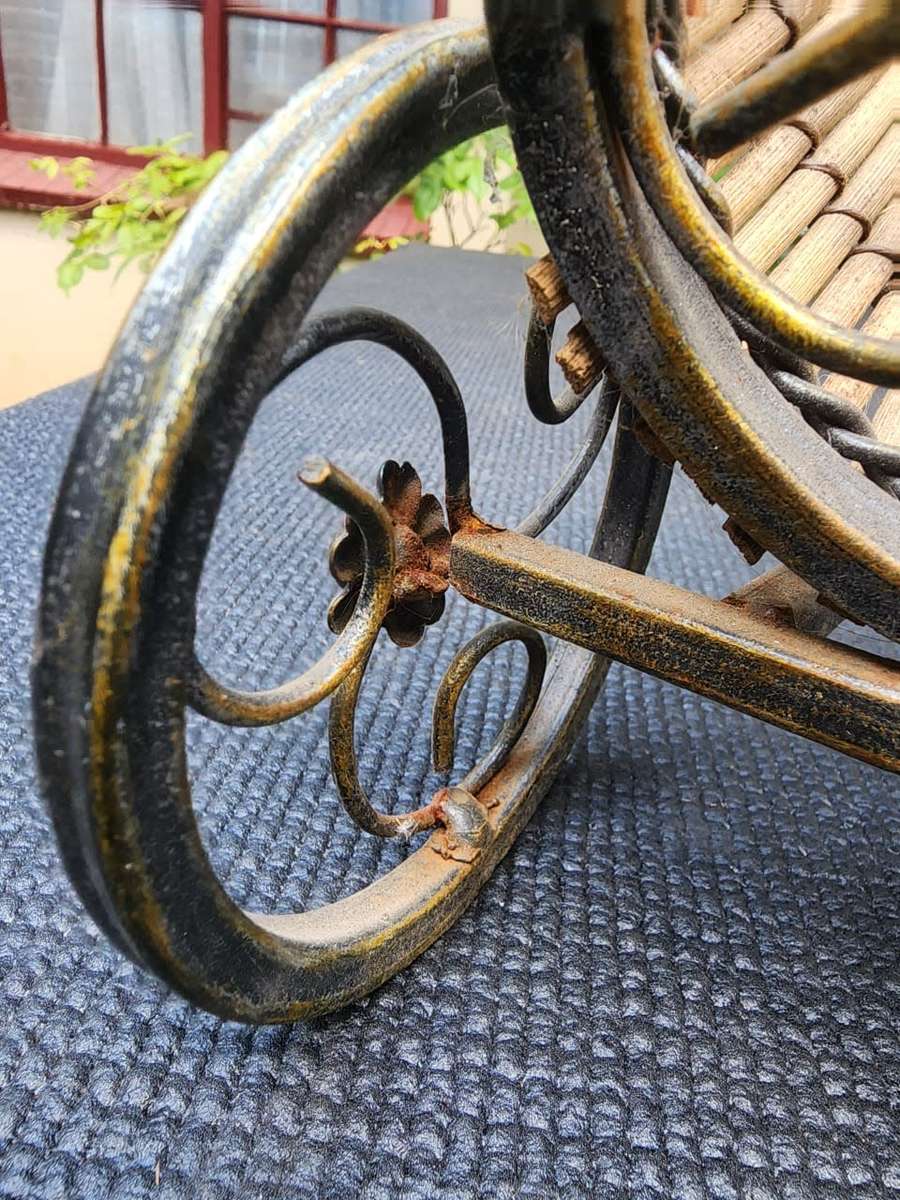 HAND CRAFTED METAL TRICYCLE RICKSHAW CART WINE HOLDER