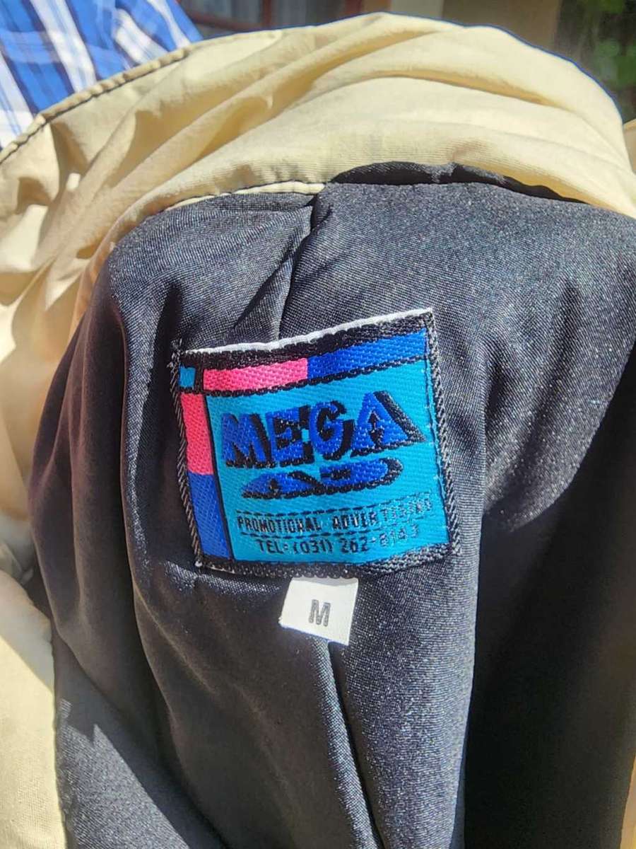 As New! Beige and Black Insulated Size M Ski Pants with Inner Boot Gaitors to Keep Snow Out