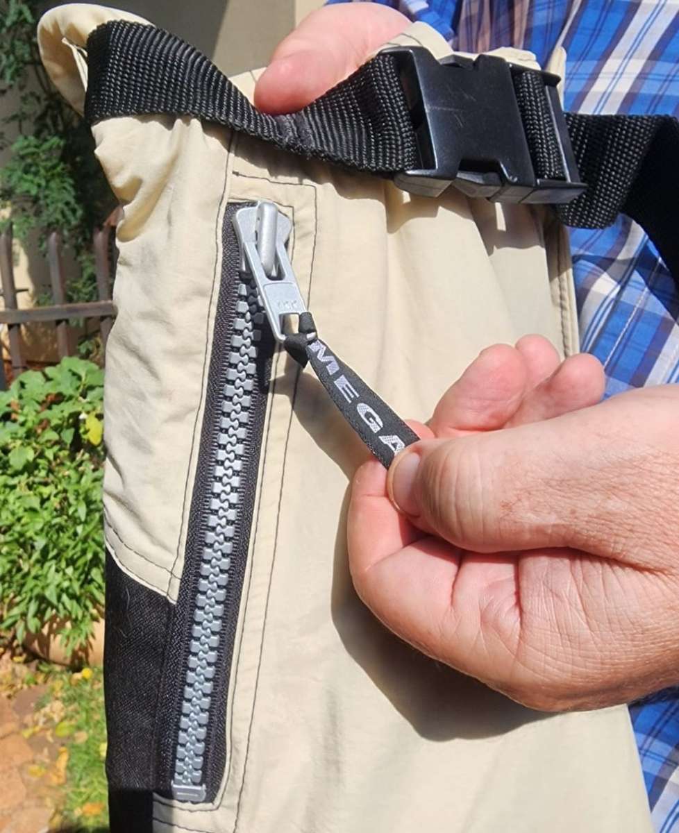 As New! Beige and Black Insulated Size M Ski Pants with Inner Boot Gaitors to Keep Snow Out