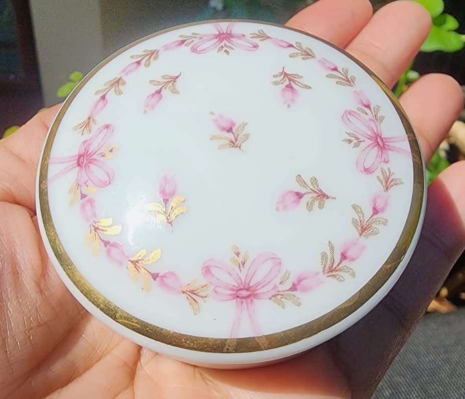 AK Kaiser Germany Bordeaux Porcelain 1970s Mark Trinket Box!