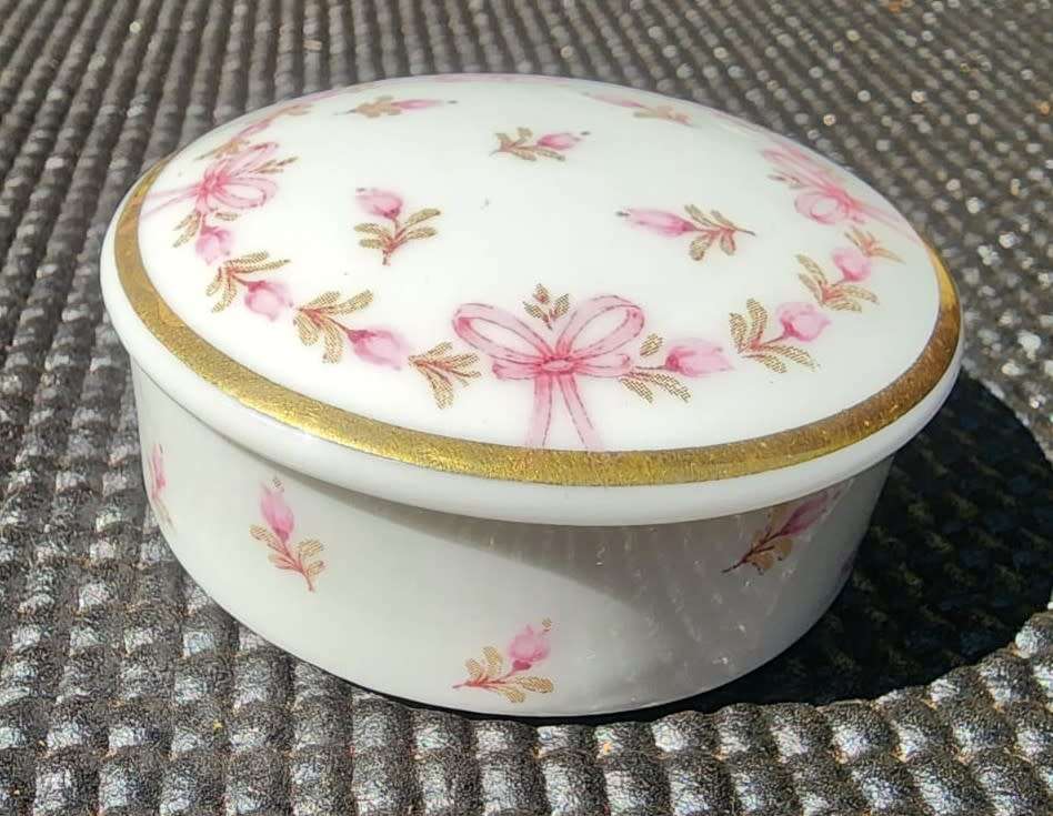AK Kaiser Germany Bordeaux Porcelain 1970s Mark Trinket Box!
